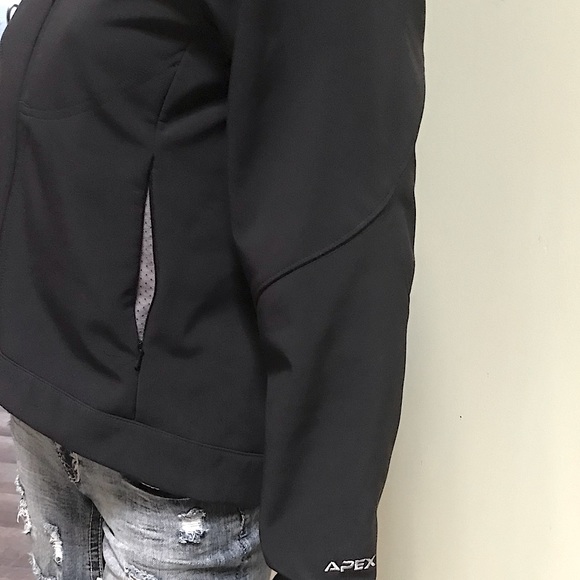 🌼NEW🌼 North Face Jacket - Picture 6 of 14